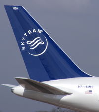 N844MH @ EGCC - Delta SkyTeam alliance - by Chris Hall