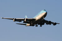 HL7485 @ LOWW - Korean Air Boeing 747-4B5, c/n: 26395