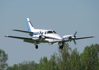 N123JF @ DTN - Landing on runway 14 at the Shreveport Downtown airport. - by paulp