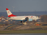 OE-LNM @ VIE - Final Approach RWY 16