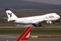 EP-IAH @ VIE - Iran Air Boeing 747-286B(M)