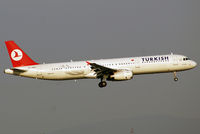 TC-JRD @ VIE - Turkish Airlines Airbus A321-231