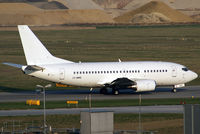 LY-AWG @ VIE - SkyEurope Airlines Boeing 737-522