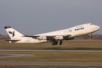 EP-IAH @ LOWW - Nice visitor.