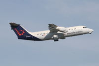 OO-DWC @ EBBR - taking off from rwy 07R