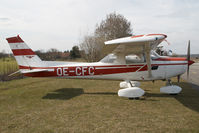 OE-CFC @ LOGG - Cessna 152