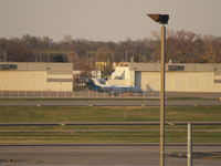 N22904 @ STL - ON TARMAC - by Gary Schenaman