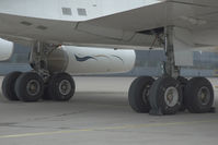 P4-DCE @ VIE - DC8-62 - by Yakfreak - VAP