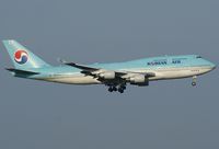 HL7485 @ LOWW - Landing on Rwy16. - by Bigengine