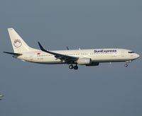 TC-SUZ @ LOWW - SunExpress Landing Rwy16.