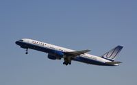 N595UA @ KLAX - Boeing 757-200 - by Mark Pasqualino