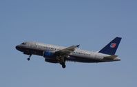 N832UA @ KLAX - Airbus A319
