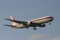 PH-MCL @ TNCC - on final - by daniel jef