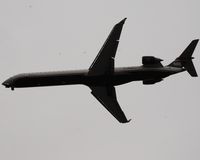 N908FJ @ SAT - Approaching 03 about to cross 281 under a mile from the runway