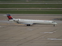 N186PQ @ KSTL - HEADING TOWARD RUNWAY - by Gary Schenaman