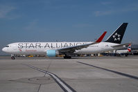 OE-LAY @ VIE - Austrian Airlines Boeing 767-300 - by Yakfreak - VAP