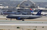 N427UA @ KLAX - Airbus A320
