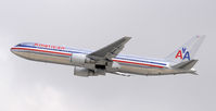N355AA @ KLAX - Departing LAX on 25R