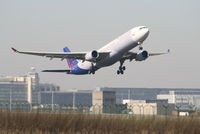 OO-SFN @ EBBR - taking off from RWY 07R