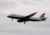 G-EUUD @ EGLL - AIRBUS A320