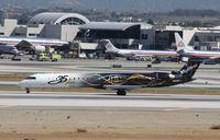 N812SK @ KLAX - CL600-2D24 - by Mark Pasqualino