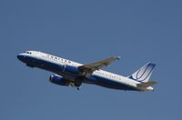 N465UA @ KLAX - Airbus A320