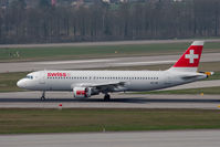 HB-IJK @ ZRH - Airbus A320-214 - by Juergen Postl