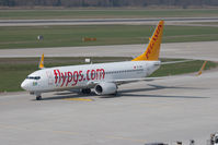 TC-AAH @ ZRH - Boeing 737-82R - by Juergen Postl