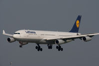 D-AIGW @ VIE - Airbus A340-313