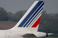 F-GFKE @ VIE - Airbus A320-111 - by Juergen Postl