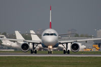 OE-LBQ @ VIE - Airbus A320-214