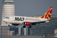 Z3-AAH @ VIE - Boeing 737-529