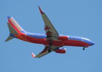 N258WN @ MCO - Southwest 737-700 - by Florida Metal