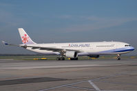 B-18315 @ VIE - China AIrlines Airbus A330-300