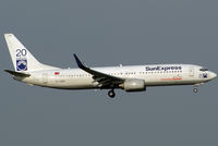 TC-SUG @ VIE - SunExpress Boeing 737-8CX