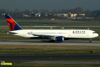 N1501P @ DUS - visitor - by Wolfgang Zilske