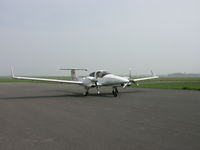 N424TX @ LFQA - On apron - by passiondesavions