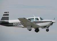 N93201 @ DTN - Landing on runway 14 at the Shreveport Downtown airport. - by paulp