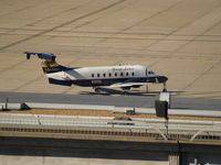 N195GL @ KSTL - HEADING TO RUNWAY