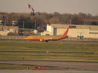 N338SW @ KSTL - JUST LANDED - by Gary Schenaman