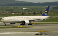 HZ-AKC @ VIE - Saudi Arabian Airlines Boeing 777-268(ER)