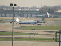 N152GJ @ KSTL - JUST LANDED AT FAREND OF ST. LOUIS