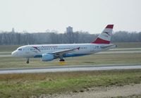 OE-LDG @ LOWW - Austrian Airlines