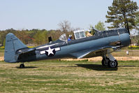 N43NA @ 42VA - 1943 North American SNJ-4 N43NA taxiing for takeoff on RWY 29. - by Dean Heald