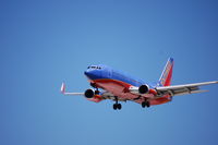 N627SW @ HOU - N627SW landing rwy 30L at KHOU - by AJ Heiser