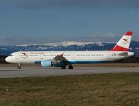 OE-LBF @ LOWG - . - by Martin Flock