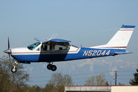 N52044 @ KPAE - KPAE