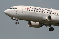 OO-VEN @ EBBR - flight SN3722 is descending to rwy 25L