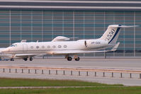 VP-CEA @ VIE - Gulfstream 550 - by Thomas Ramgraber-VAP