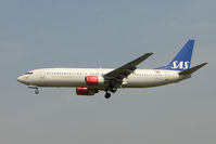 LN-RCY @ EGLL - SAS B737 on approach to Heathrow - by Terry Fletcher